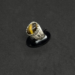 Alternative view of خاتم فضة عيار 925 بحجر عين النمر مقاس 20