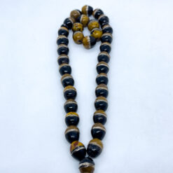 Alternative view of سبحة يسر مجدول بالفضة والكهرمان 33 حبة - 15 مم